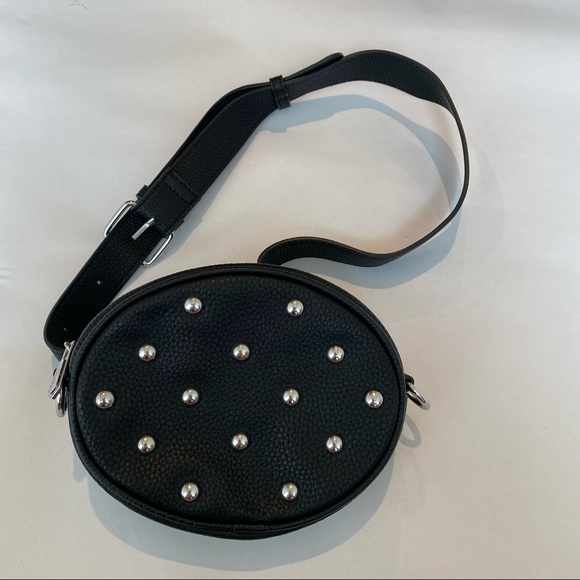 Circus by Sam Edelman‎ studded crossbody purse black silver - Picture 1 of 7